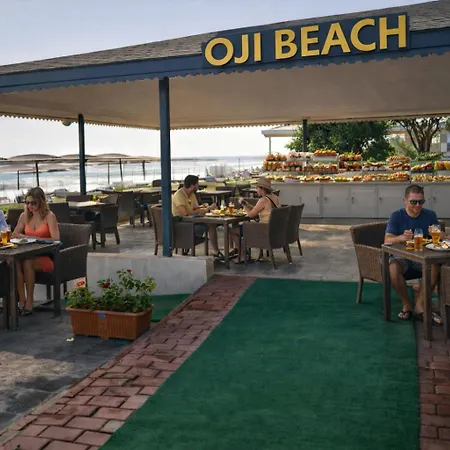 Oji فندق